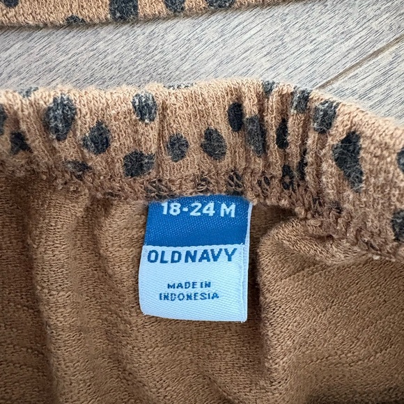 Old Navy Brown and Black Polka Dot Toddler Top - Picture 3 of 4